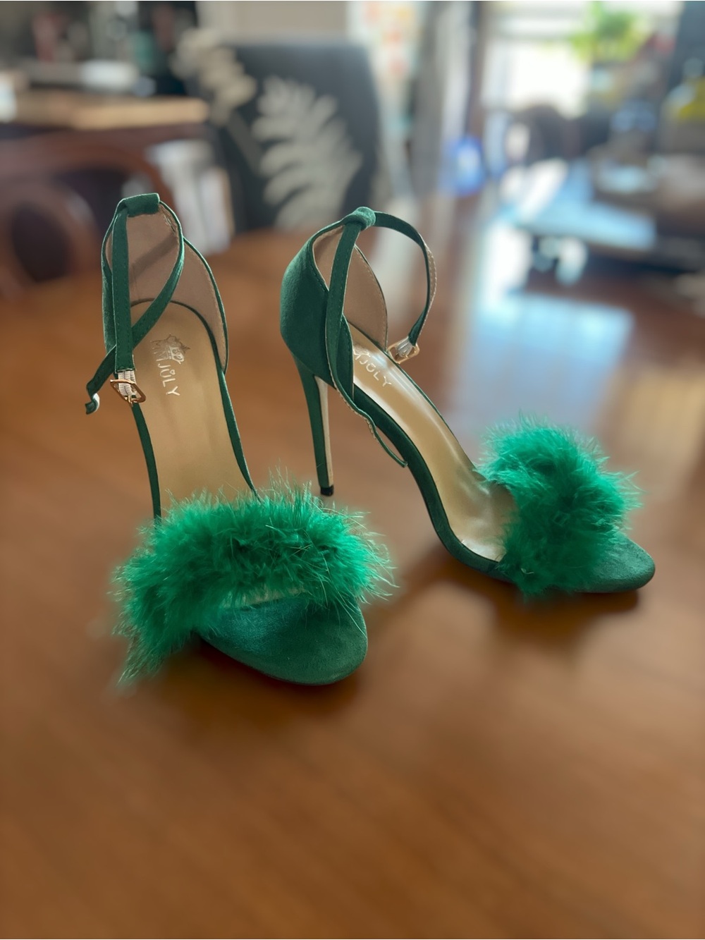 Source Unknown Emerald Green Feather Pom Ankle-Strap Stiletto - Picture 3 of 5